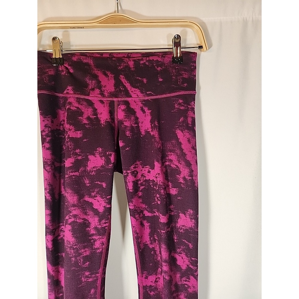 LULULEMON Wunder Under Crop III Breezie Regal Plum Athleisure Yoga Womens 4‎ - Picture 3 of 12